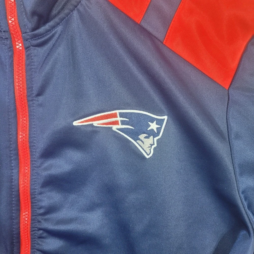New England Patriots NFL Track Jacket Warm Up Apparel Mens Large Zip Up Blue Red